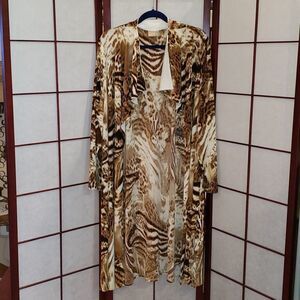 Soft Focus Open-faced Leopard Print Cardigan